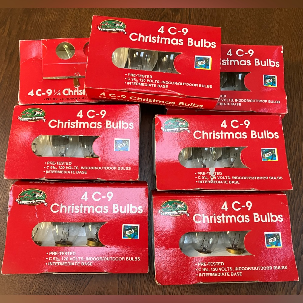 7 packs of 4 ea C9 clear replacement bulbs. 120 volt. Indoor/Outdoor. New boxed.